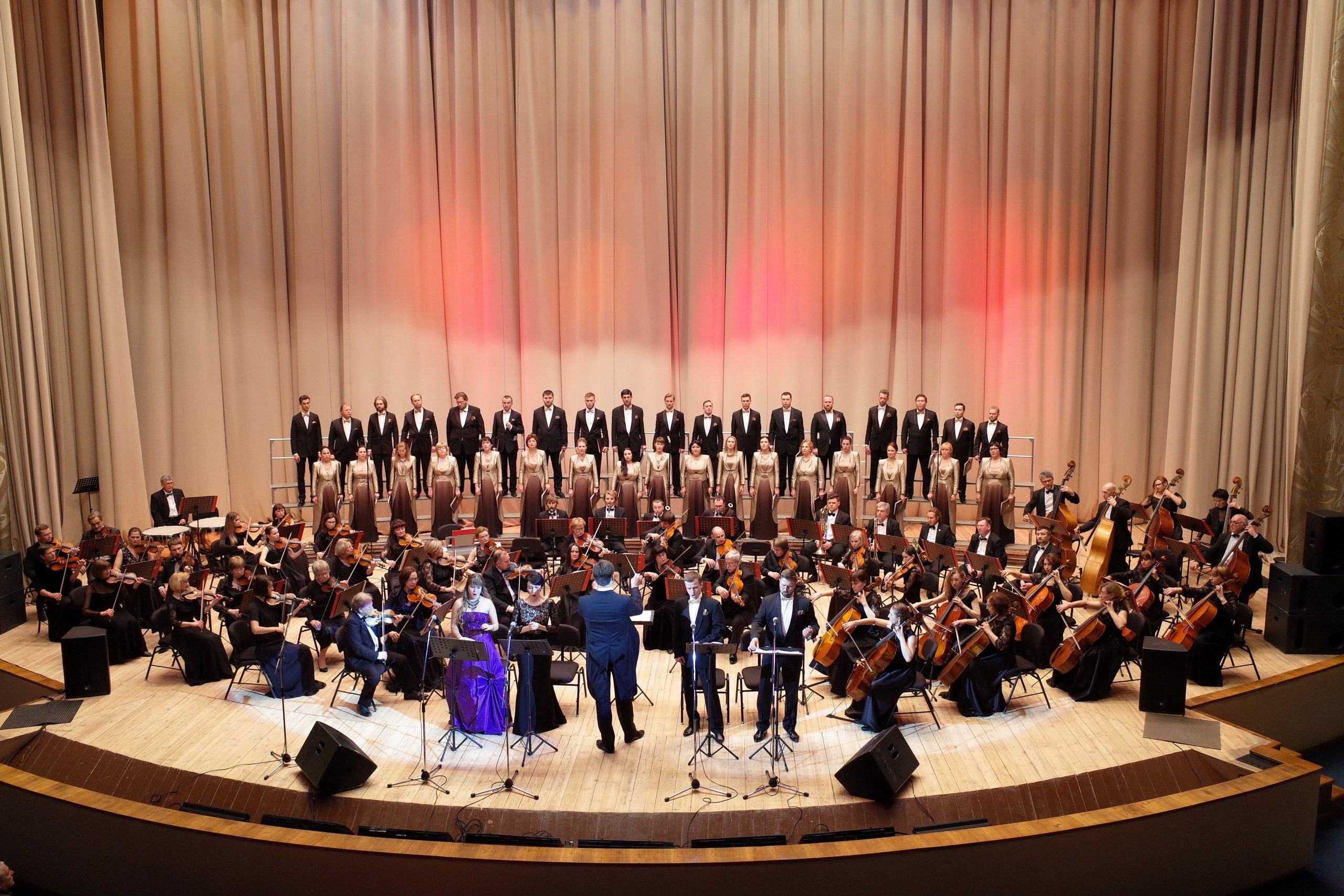 Спектакль-концерт «Рассказы Горького»